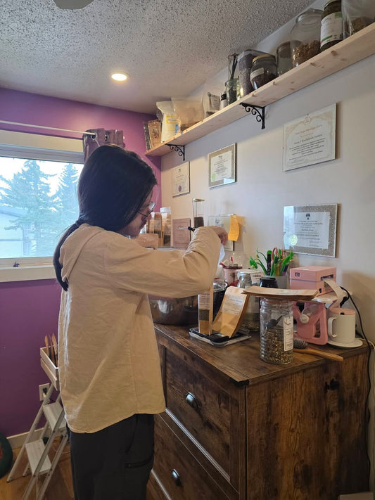 Taking Back the Medicine Cabinet: Personal Sovereignty, Herb Deserts, and the Quiet Revolution of Everyday Herbalism